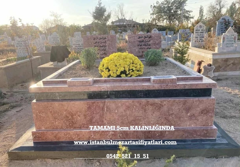 T12 Çift Kişilik Gülkurusu Siyah Mermer Mezar – İstanbul Aile Mezar Yapımı - Görsel 3