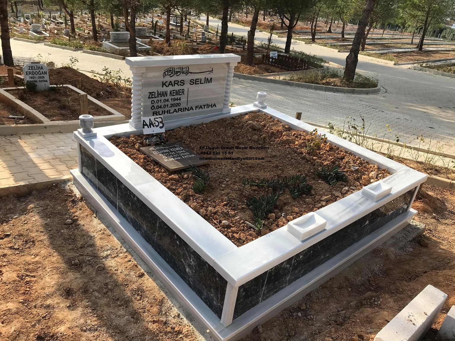 İki Kişilik Gövde Uludağ Siyah Baş Taşı Sütunlu Mezar - Görsel 5