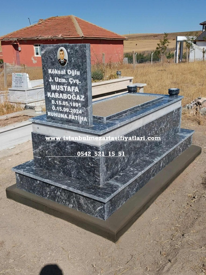 Tek Kişilik Mermer Şeritli Siyah Mermer Mezar - Kandıra Mezar Yapımı Fiyatları - Görsel 3