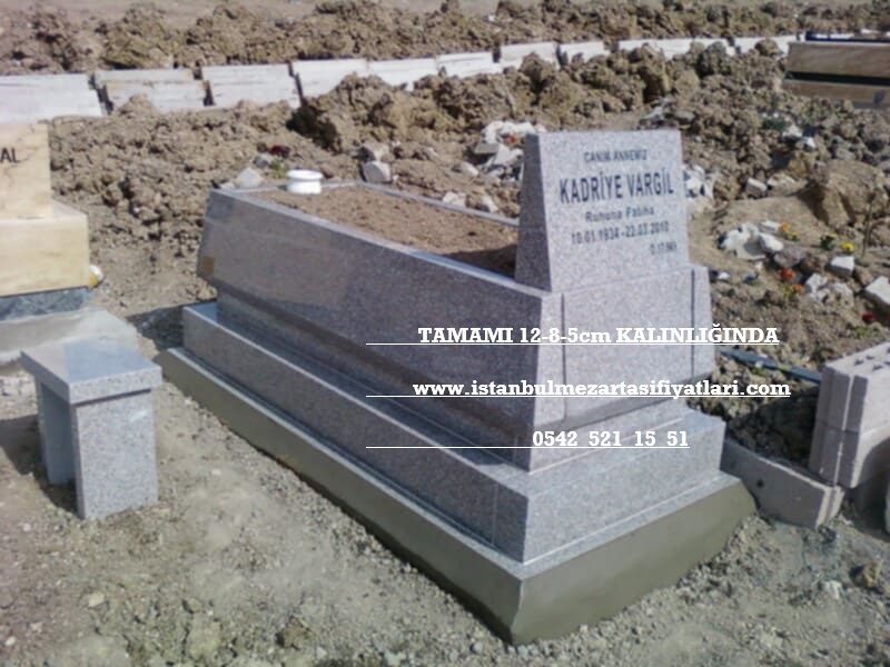 G46 Konik Granit Mezar Modeli – Zeytinburnu Mezar Yapımı Fiyatları - Görsel 2