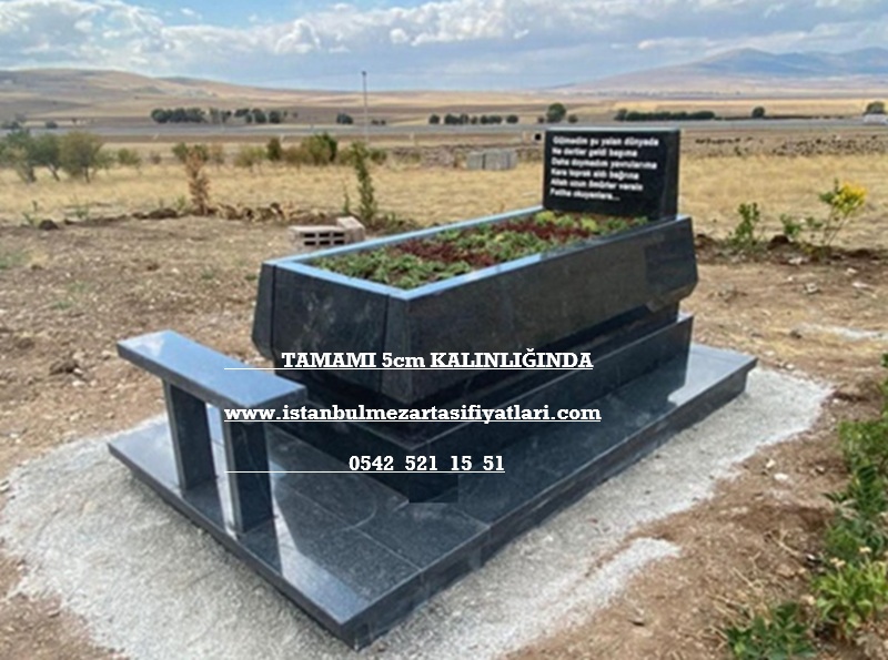G44 Granit Konik Blok Mezar Modeli – Esenler Mezar Yapımı Fiyatı - Görsel 2