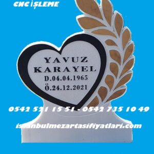 Kenarları Zeytin Dallı Kalp Şeklinde Kabartma Yazı Baş Taşı Modeli