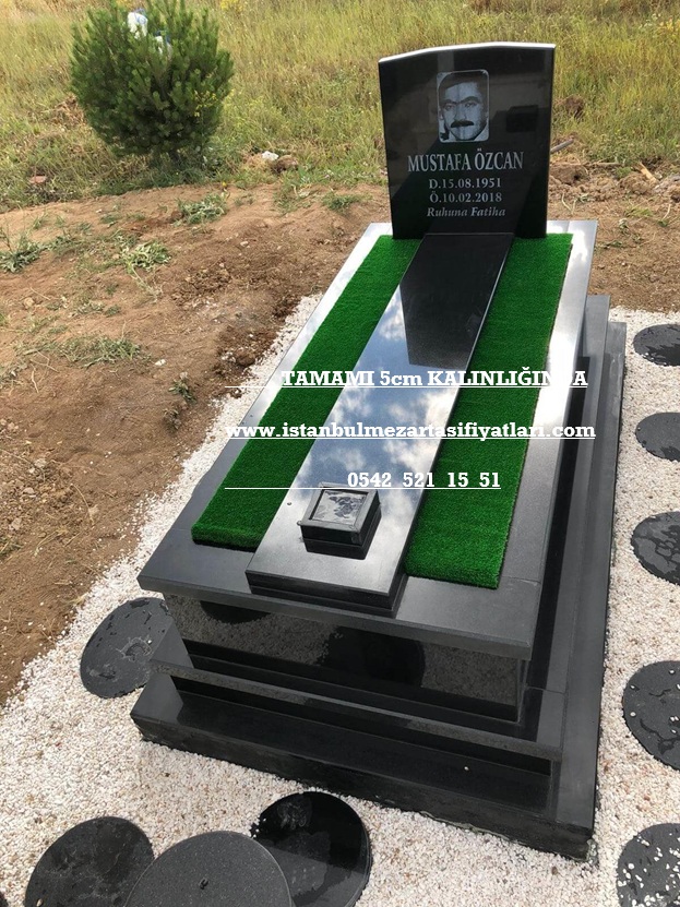 G108 Absolute Black Ara Kapaklı Mezar Modeli – Bahçelievler Mezar Yapımı Fiyatları - Görsel 4