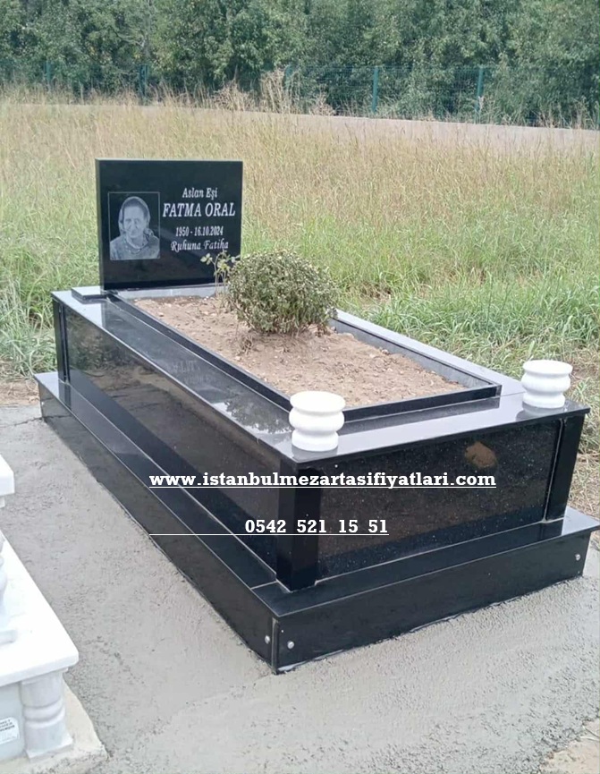 Tek Kişilik Lazer Resimli Granit Mezar - Absolute Black Granit Mezar Modeli - Görsel 2