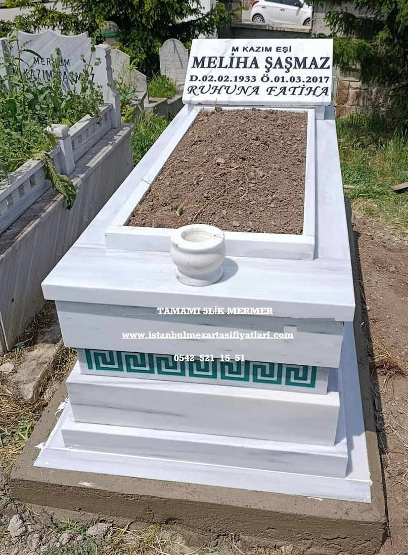Y26 Cnc İşleme Şeritli Mermer Mezar – Fatih Mezar Taşı Fiyatları - Görsel 2