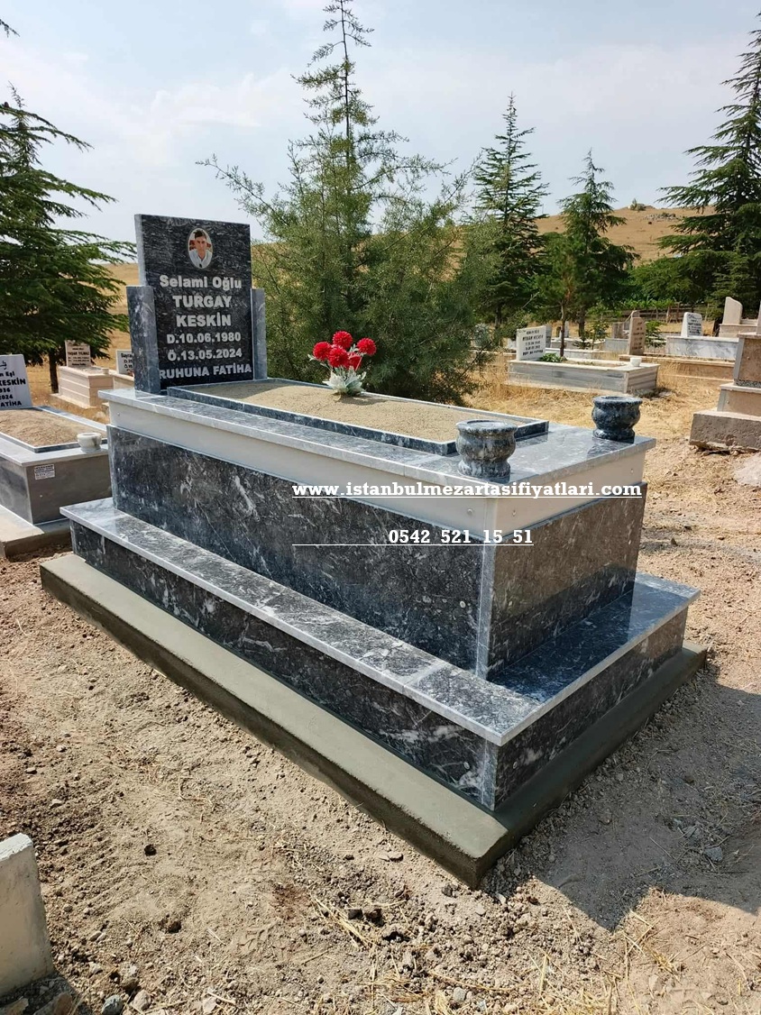 Tek Kişilik Mermer Şeritli Siyah Mermer Mezar - Kandıra Mezar Yapımı Fiyatları - Görsel 2
