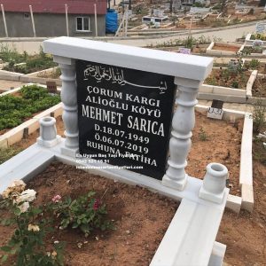 Tek Kişilik Sütun Destekli Granit Mezar Taşı Modeli - Mezar Taşı